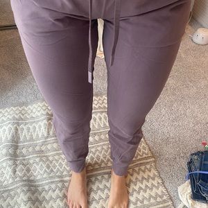 LULULEMON Ready to Rulu joggers